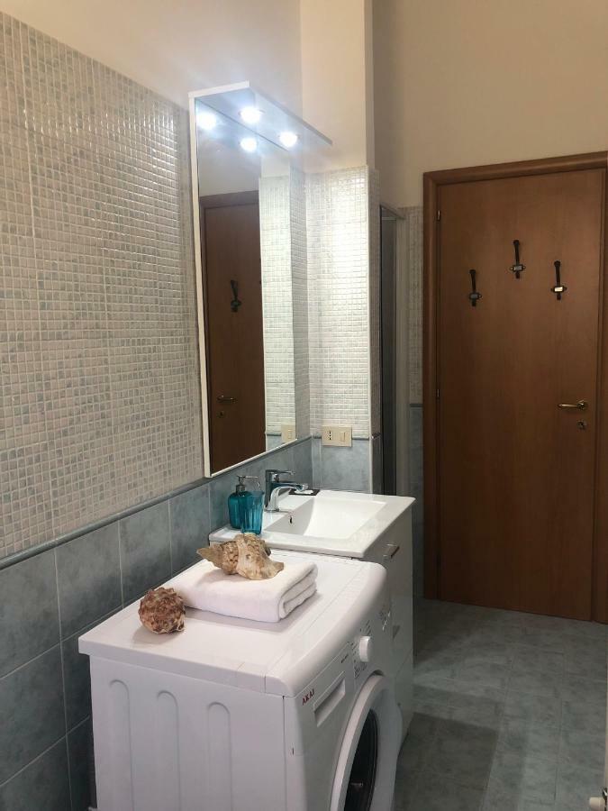 Central House Terracina Kültér fotó