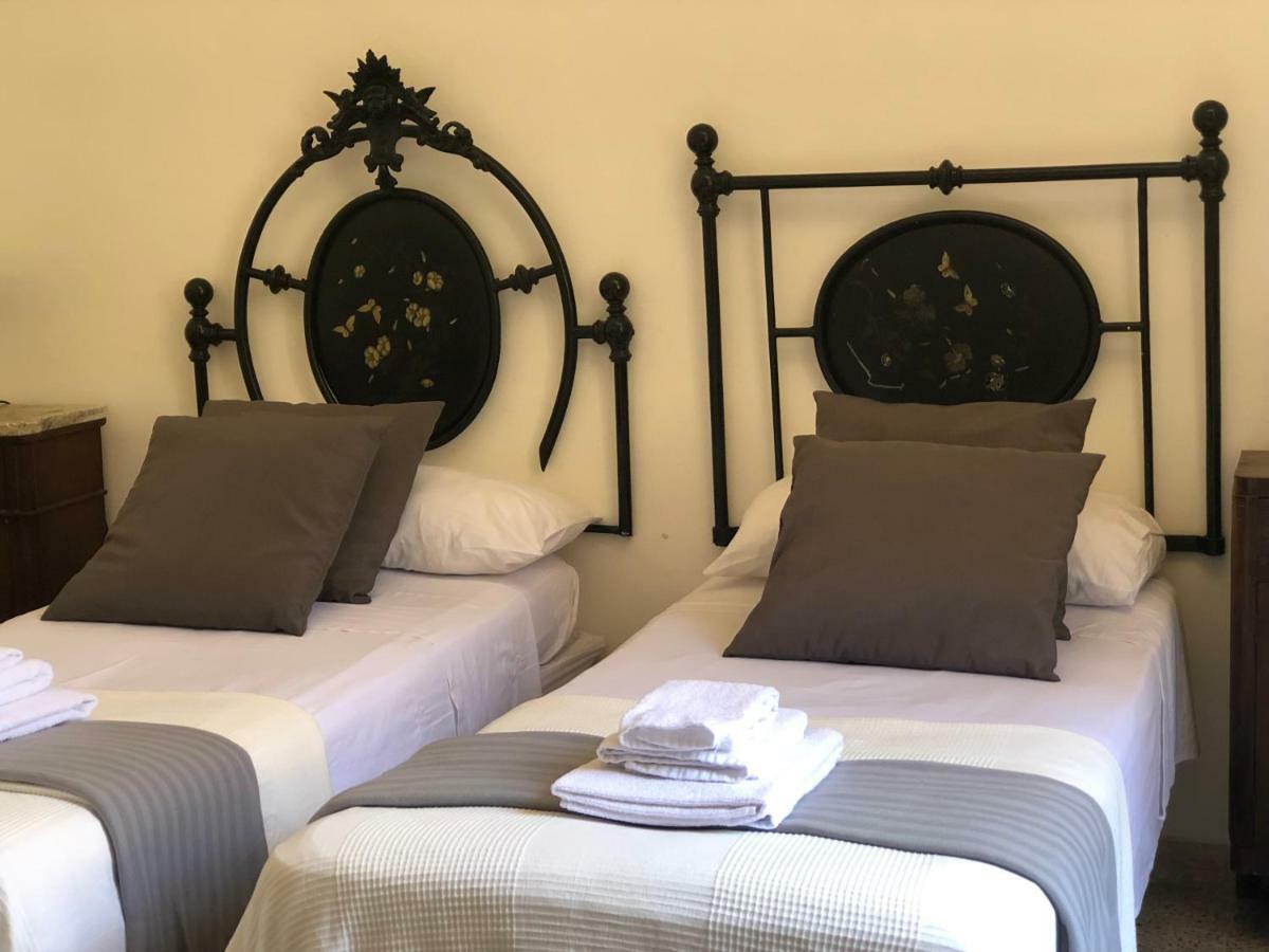 Central House Terracina Kültér fotó