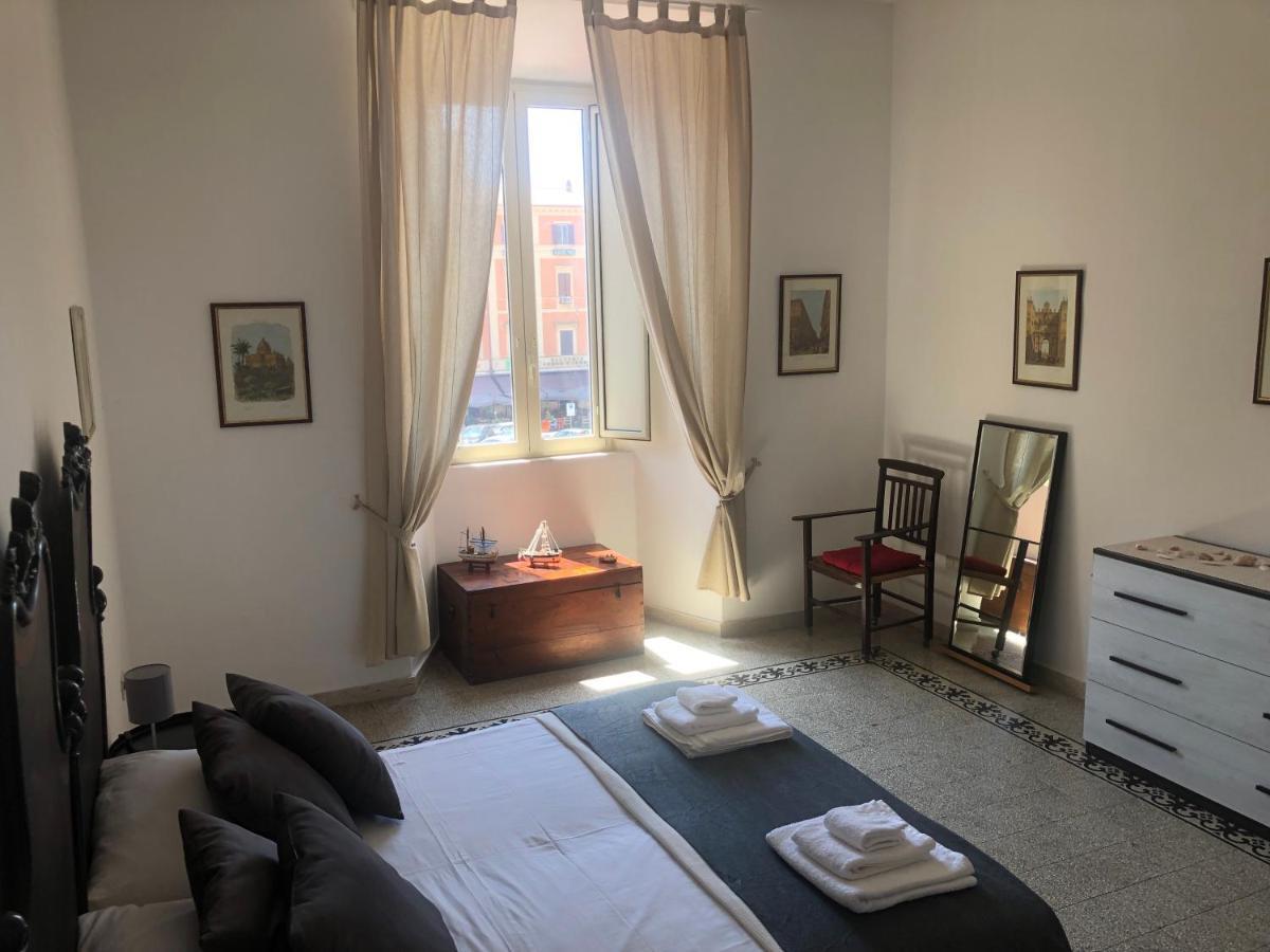 Central House Terracina Kültér fotó
