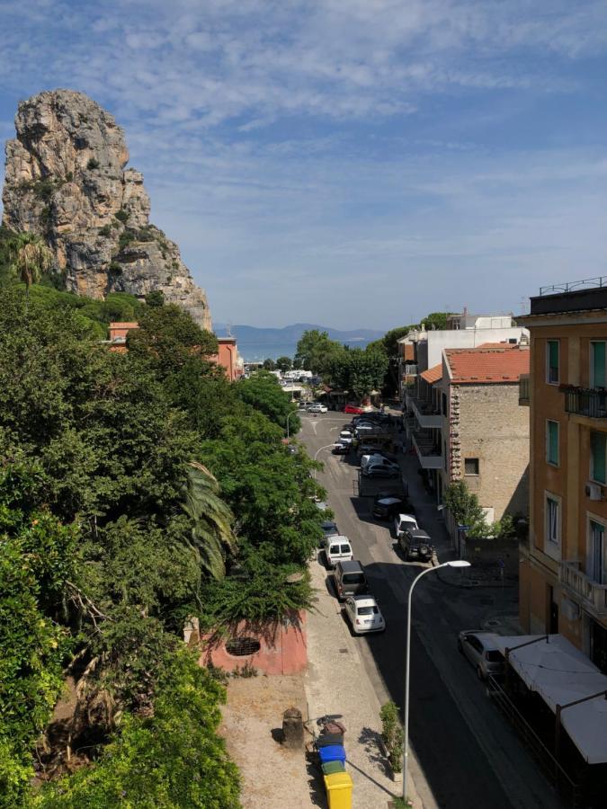 Central House Terracina Kültér fotó